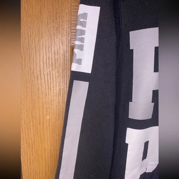 Victoria’s Secret pink game day hoodie size women’s medium - Picture 4 of 8